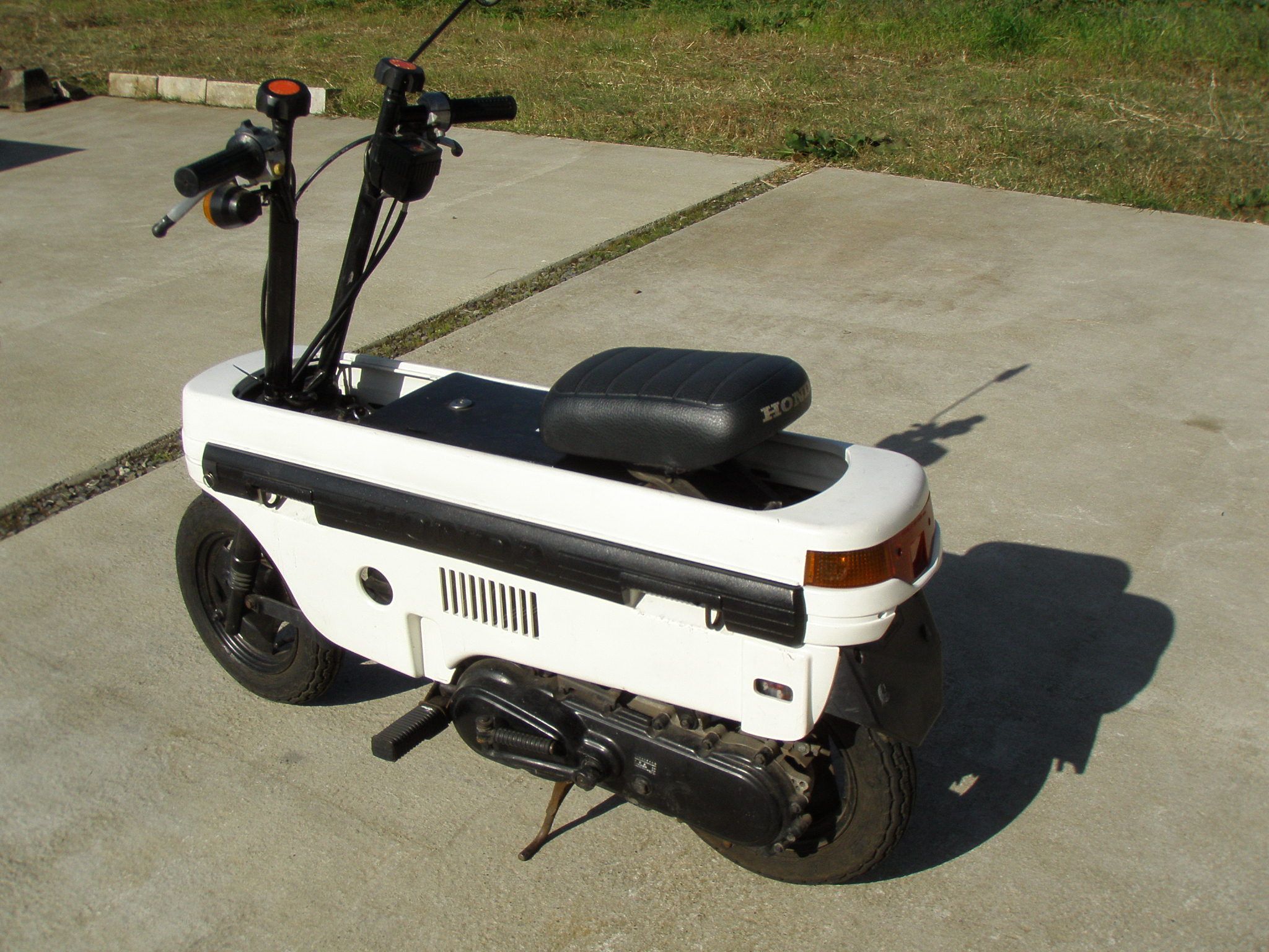 Купить мотоцикл Honda Motocompo 1982 фото 9